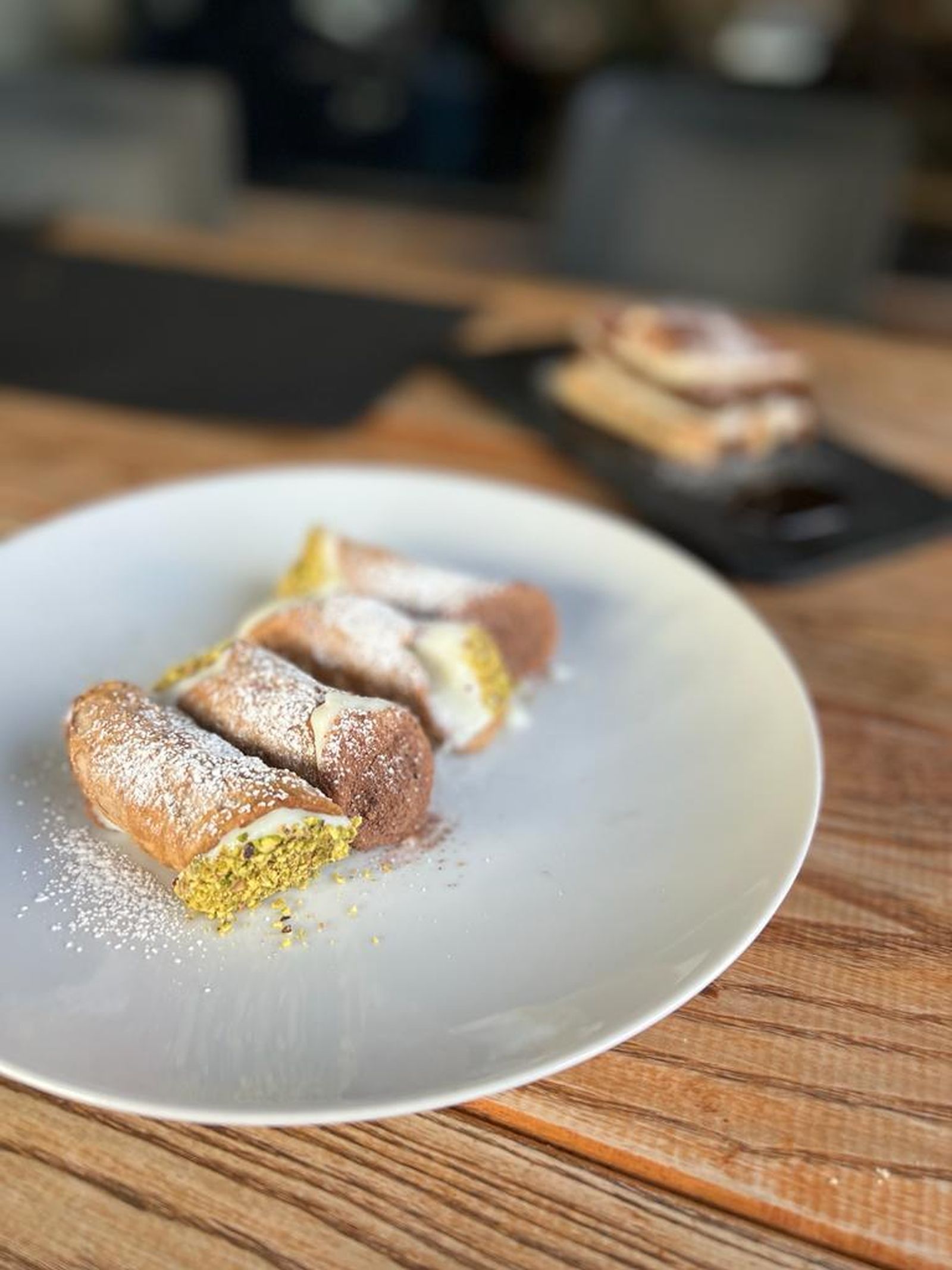 Los cannoli de Sí, quiero  destacan por su relleno en forma de mousse