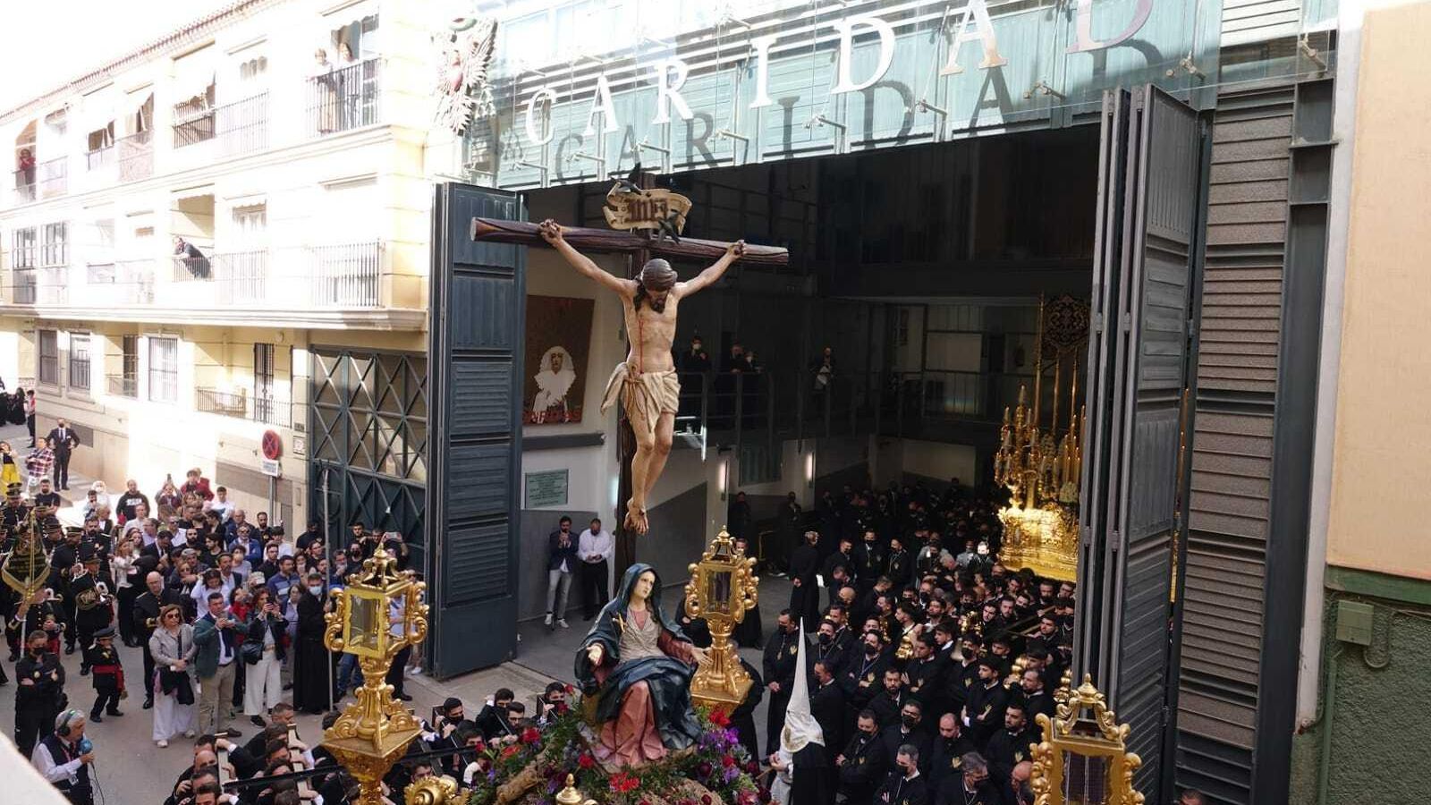 Salida del Señor del Amor.