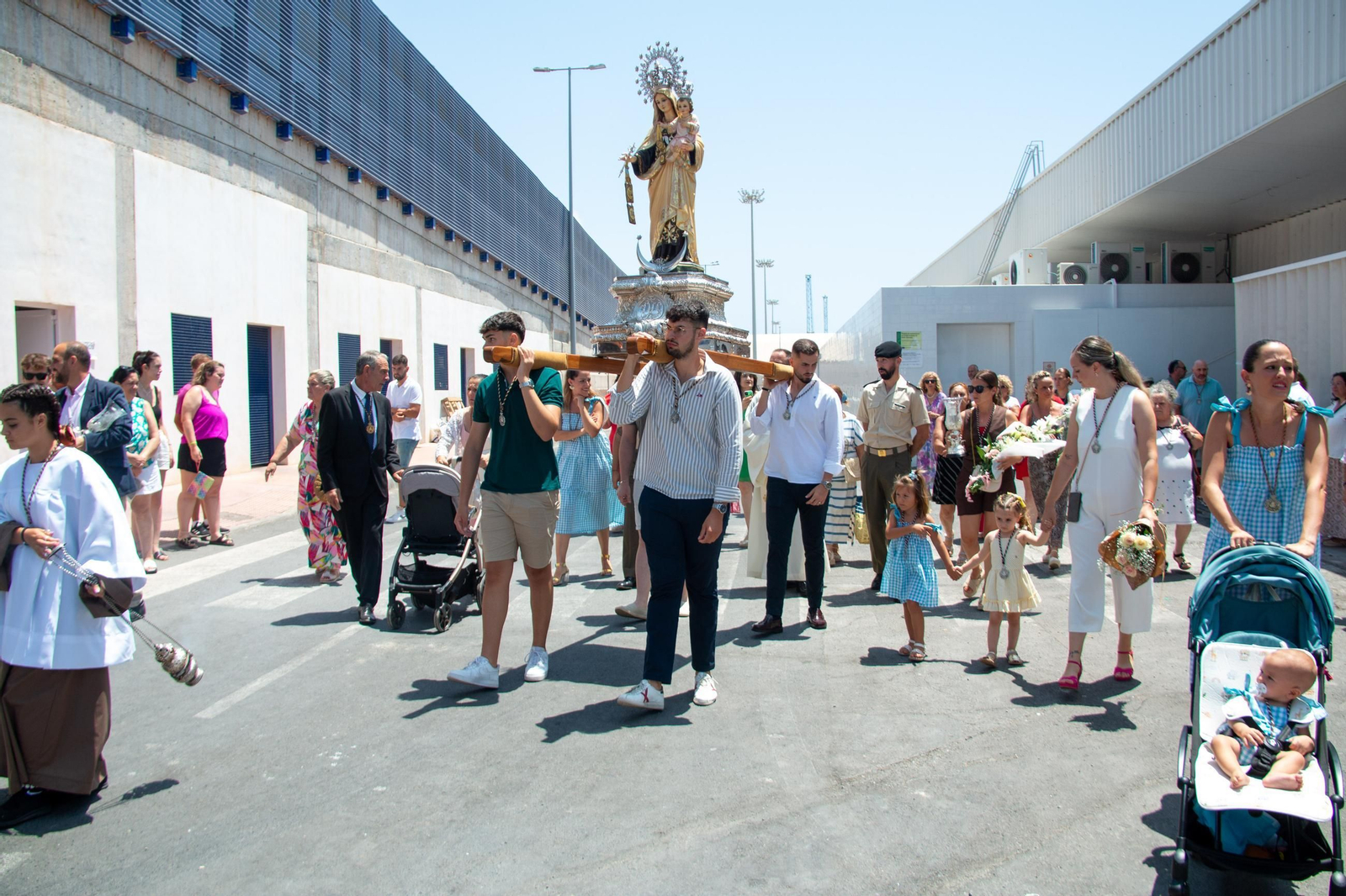 La Lonja de Motril acoge la tradicional misa en honor a la Virgen del Carmen La Lonja de Motril acoge la tradicional misa en honor a la Virgen del Carmen