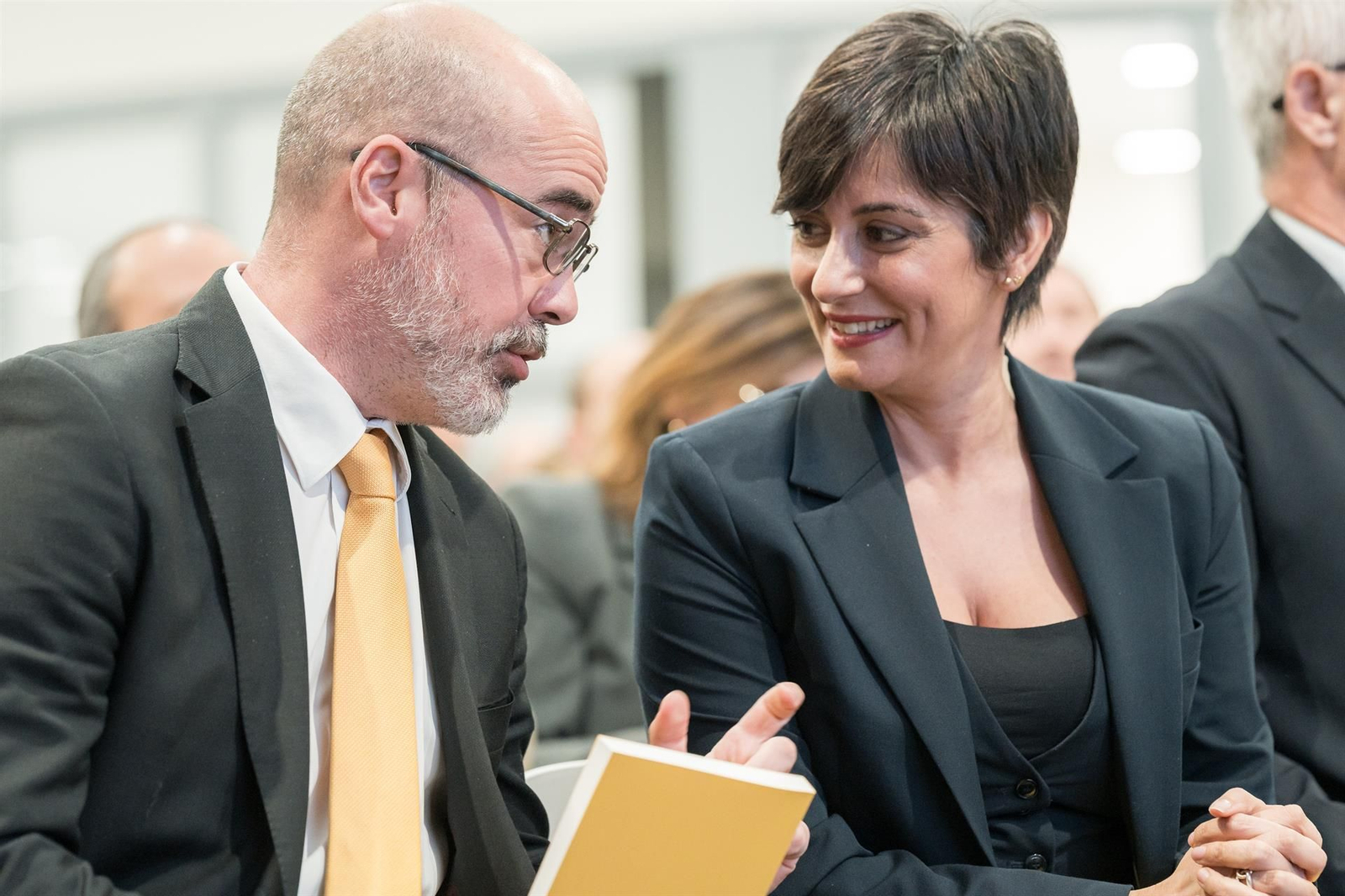 El delegado del Gobierno en Madrid, Francisco Martín, y la ministra de Vivienda y Agenda Urbana, Isabel Rodríguez, durante la presentación de Casa 47.