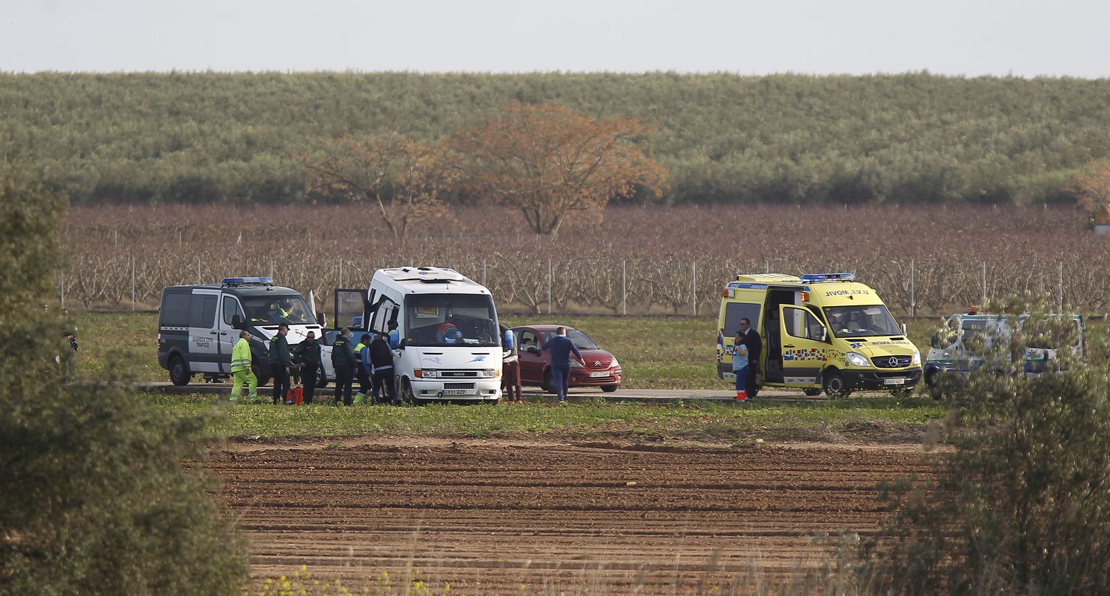 El accidente del autobús escolar, en imágenes