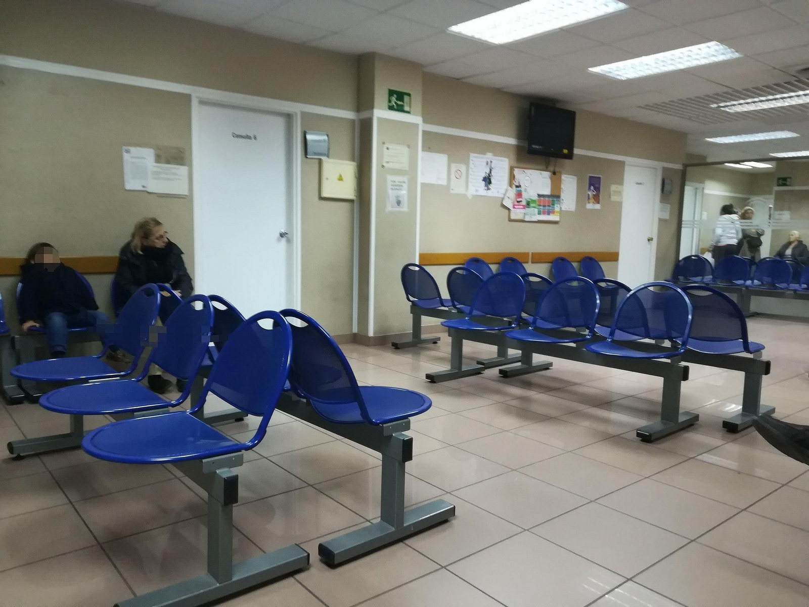 Sala de espera del centro de salud Virgen de África, esta mañana.