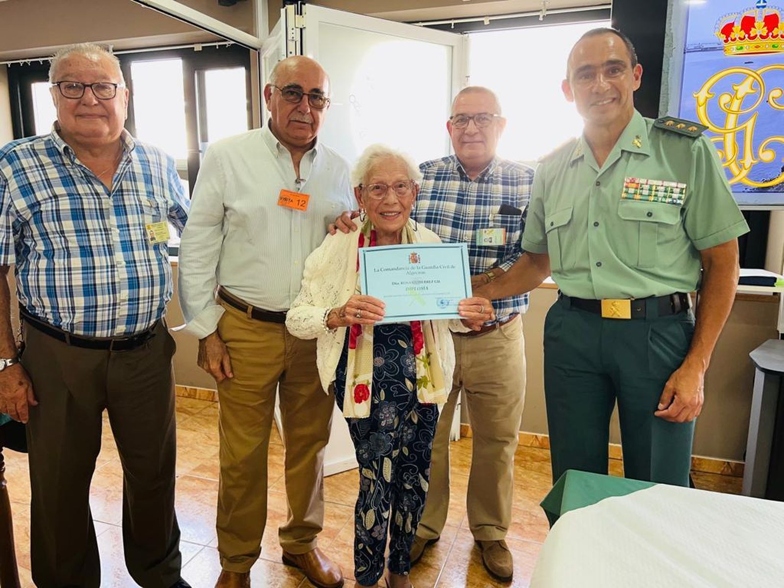 Homenaje a los guardias civiles veteranos y sus familias