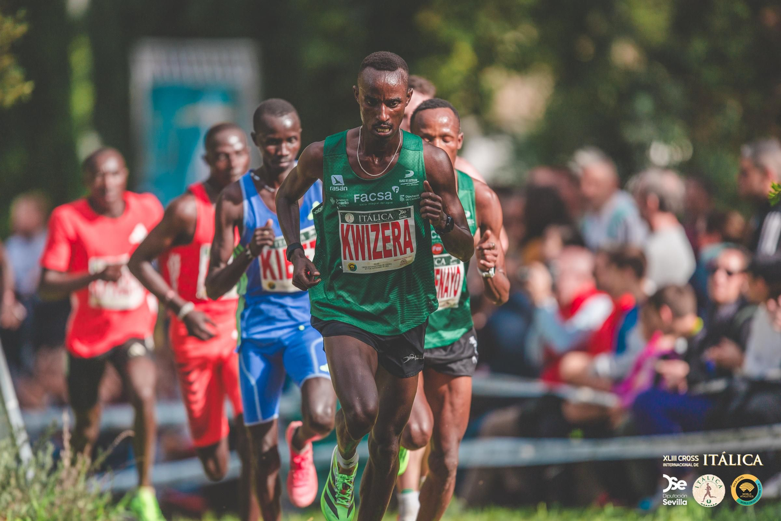 Búscate en las fotos del Cross de Itálica 2025 | 12