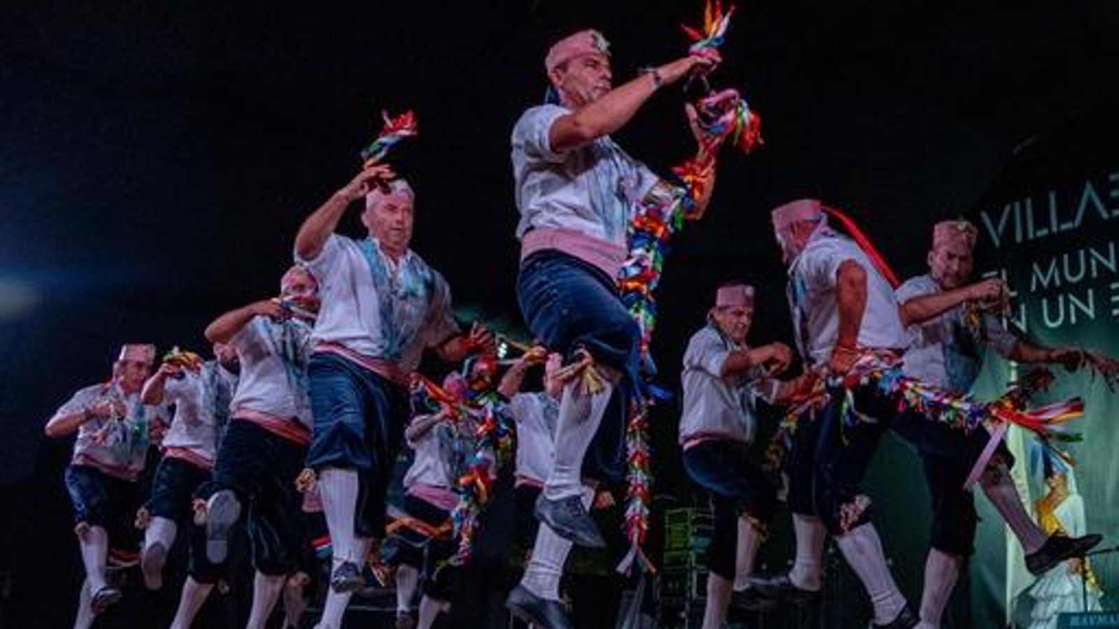 Representación de una de las danzas del Festival.