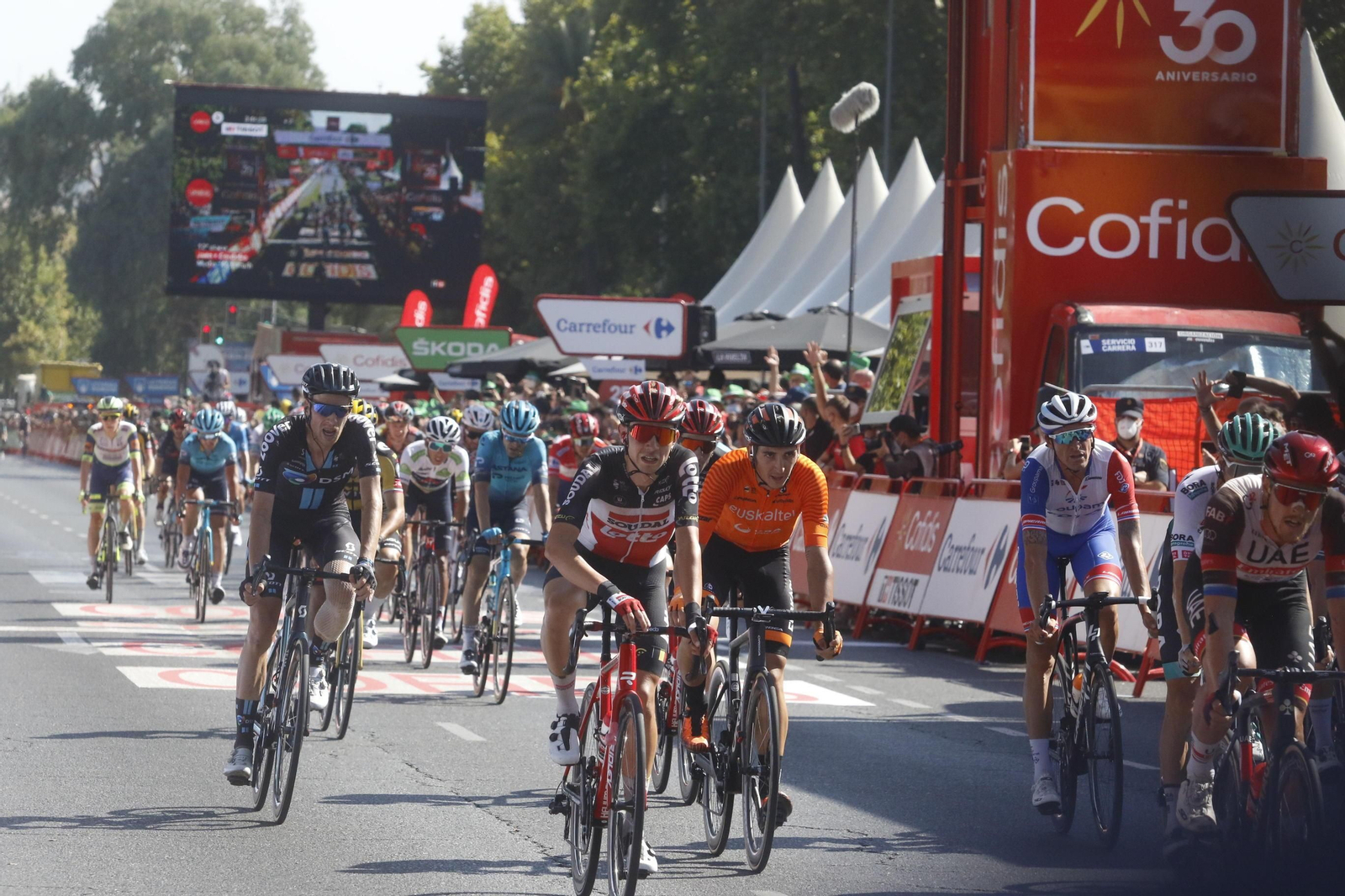 El paso de la Vuelta Ciclista por Córdoba, en fotografías