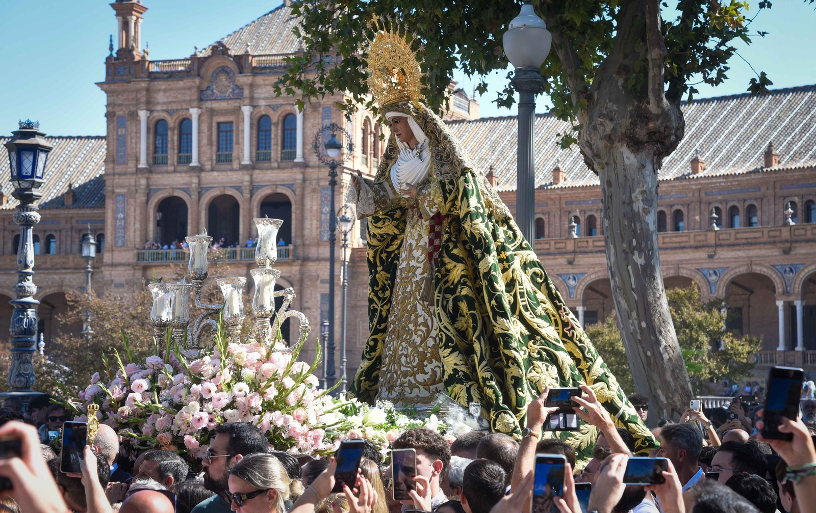 Regreso de la Esperanza de Triana
