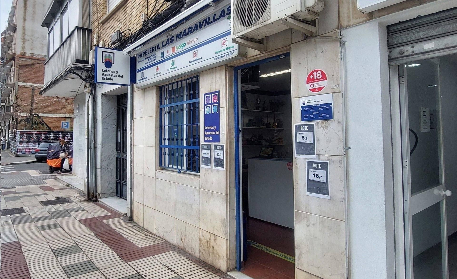 Local del Paseo de las Palmeras de Huelva donde se ha vendido el boleto.