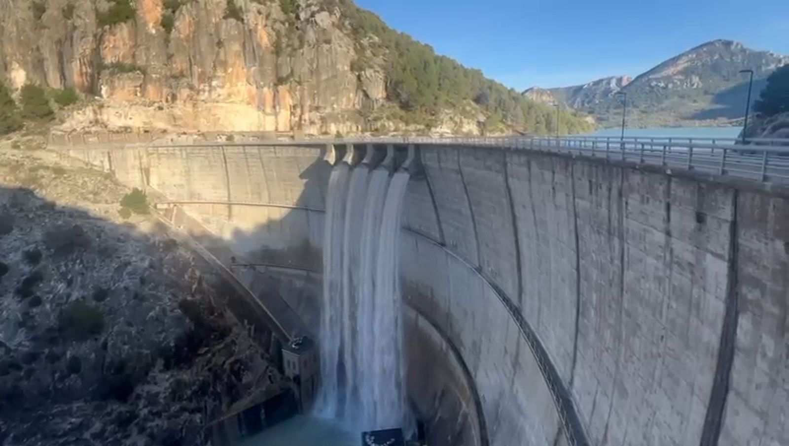 Desembalse del Quiebrajano