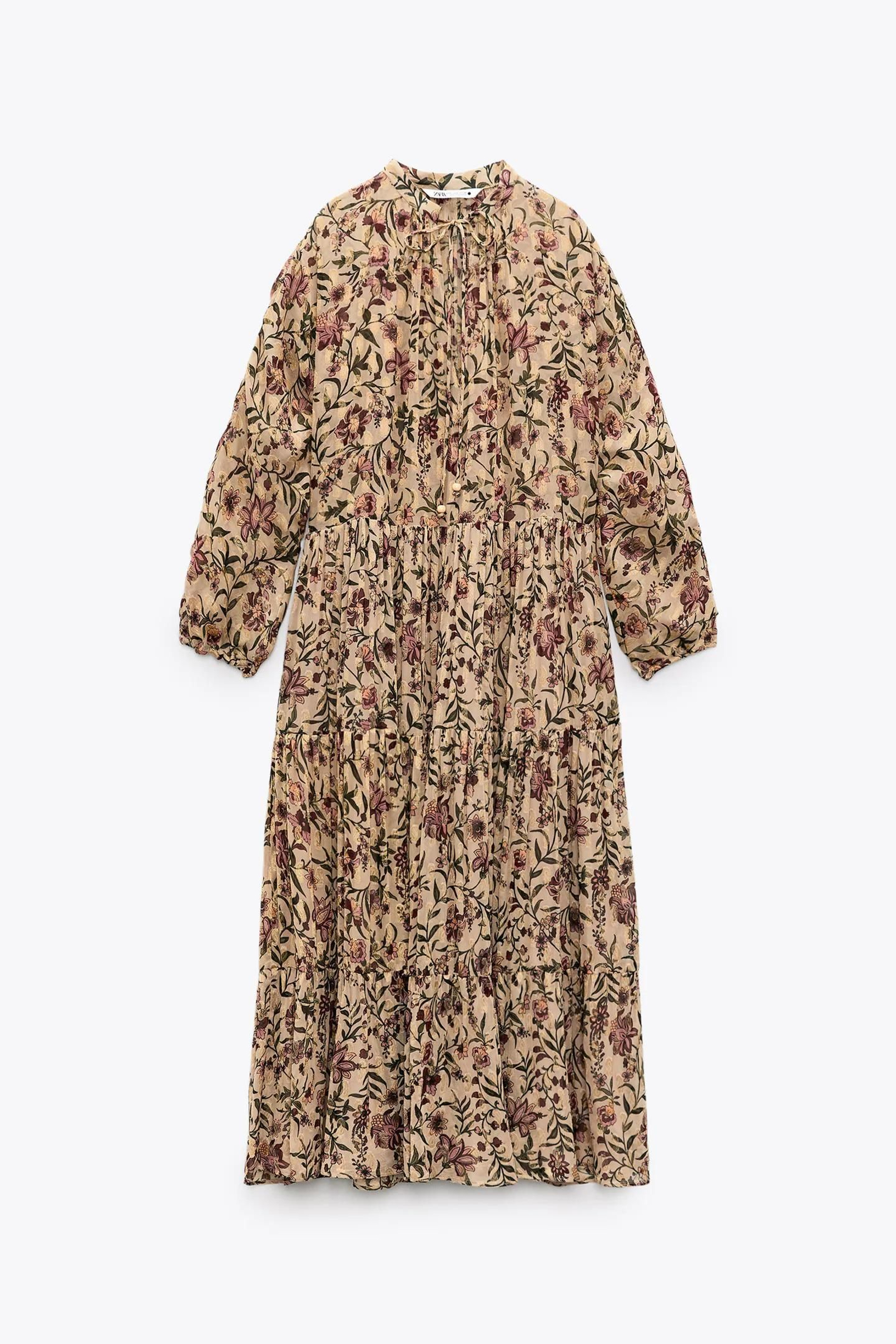 Vestido de entretiempo de Zara.