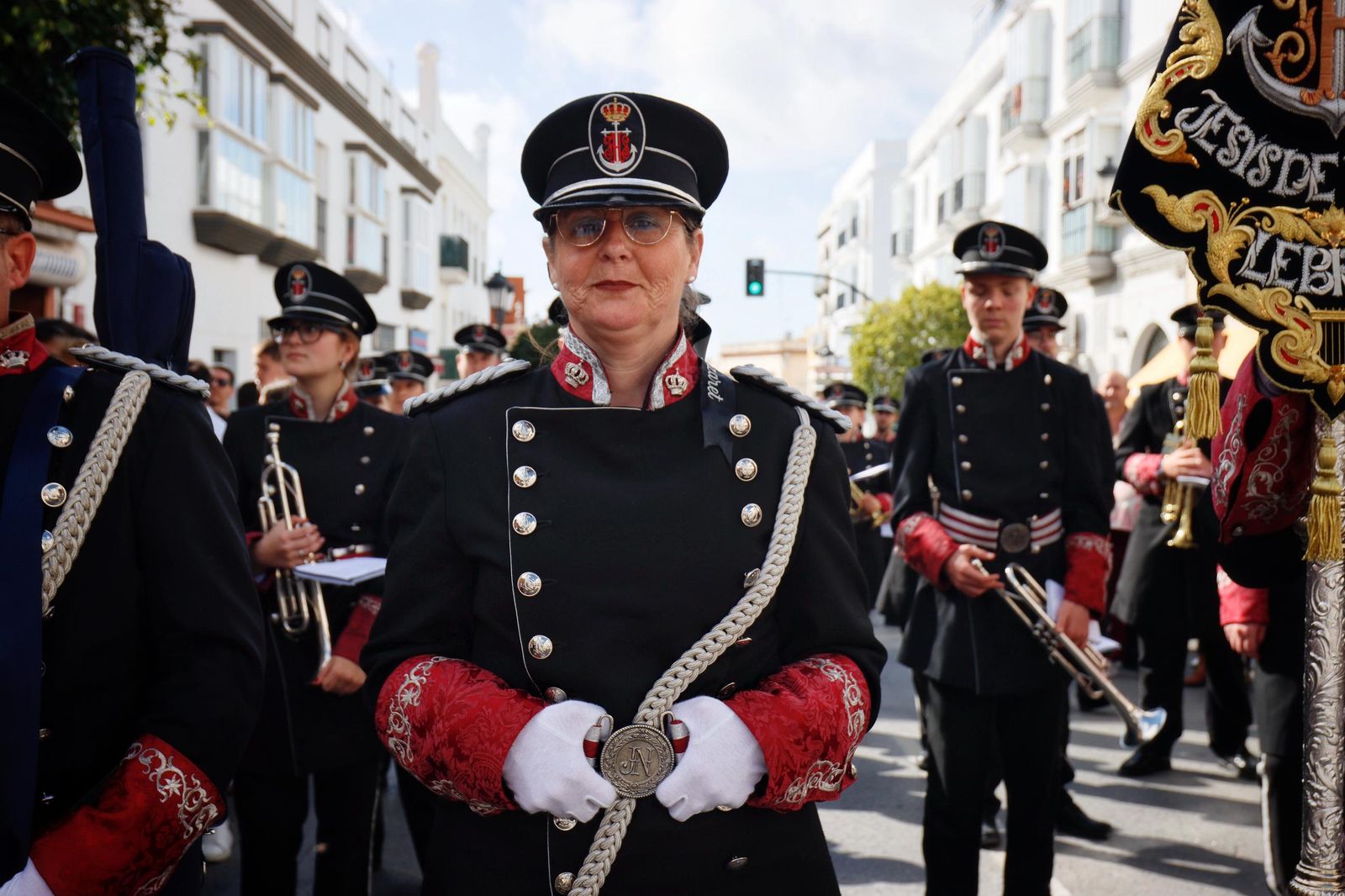 Imágenes de la salida de La oración en El Huerto en la Semana Santa de Chiclana 2025