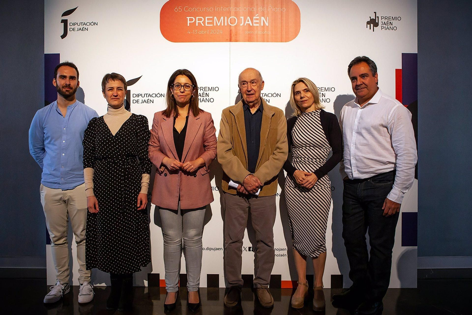 África Colomo y Albert Attenelle (c), junto a los miembros del Cuarteto Bretón.