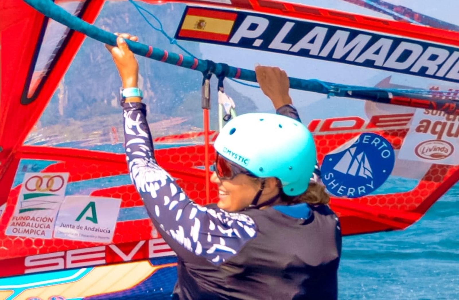 Pilar Lamadrid, durante las regatas de ayer en el lago de Garda.
