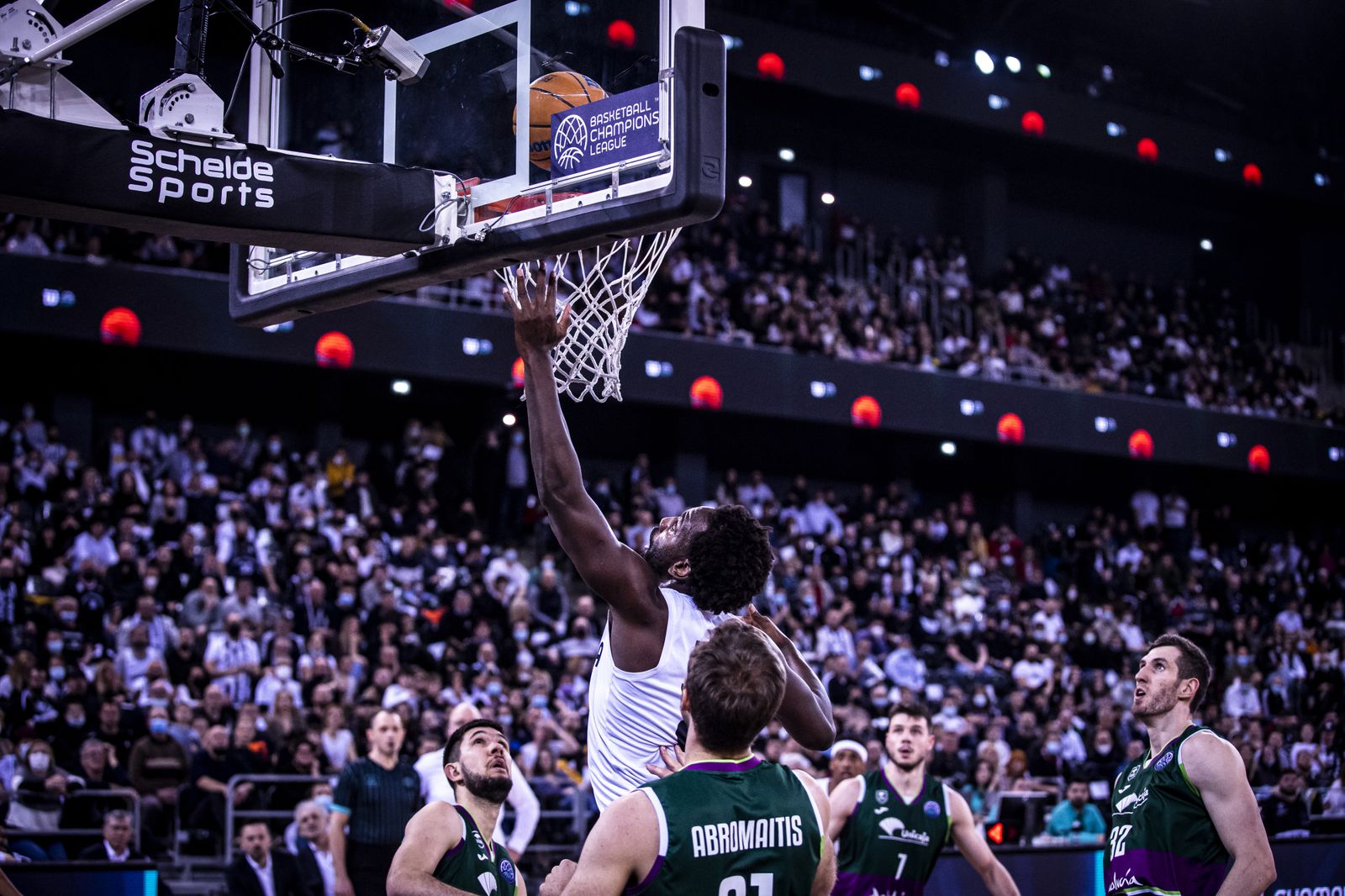 Galería: El Cluj Napoca - Unicaja, en imágenes