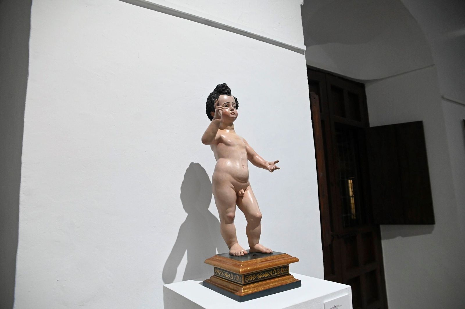 Las mejores fotos de la exposición 'El legado de la fe' sobre patrimonio cofrade cordobés restaurado