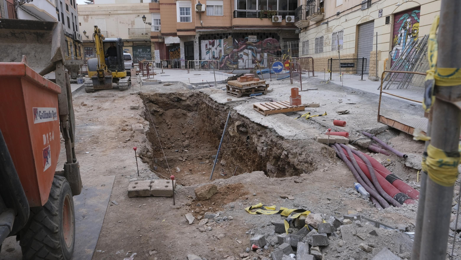 Imágenes de la Plaza Masnou en obras. Almería