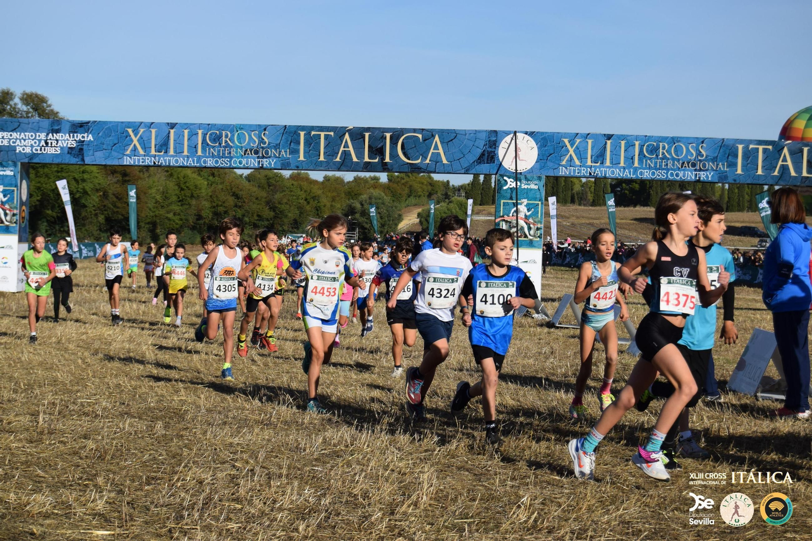 Búscate en las fotos del Cross de Itálica 2025 | 9