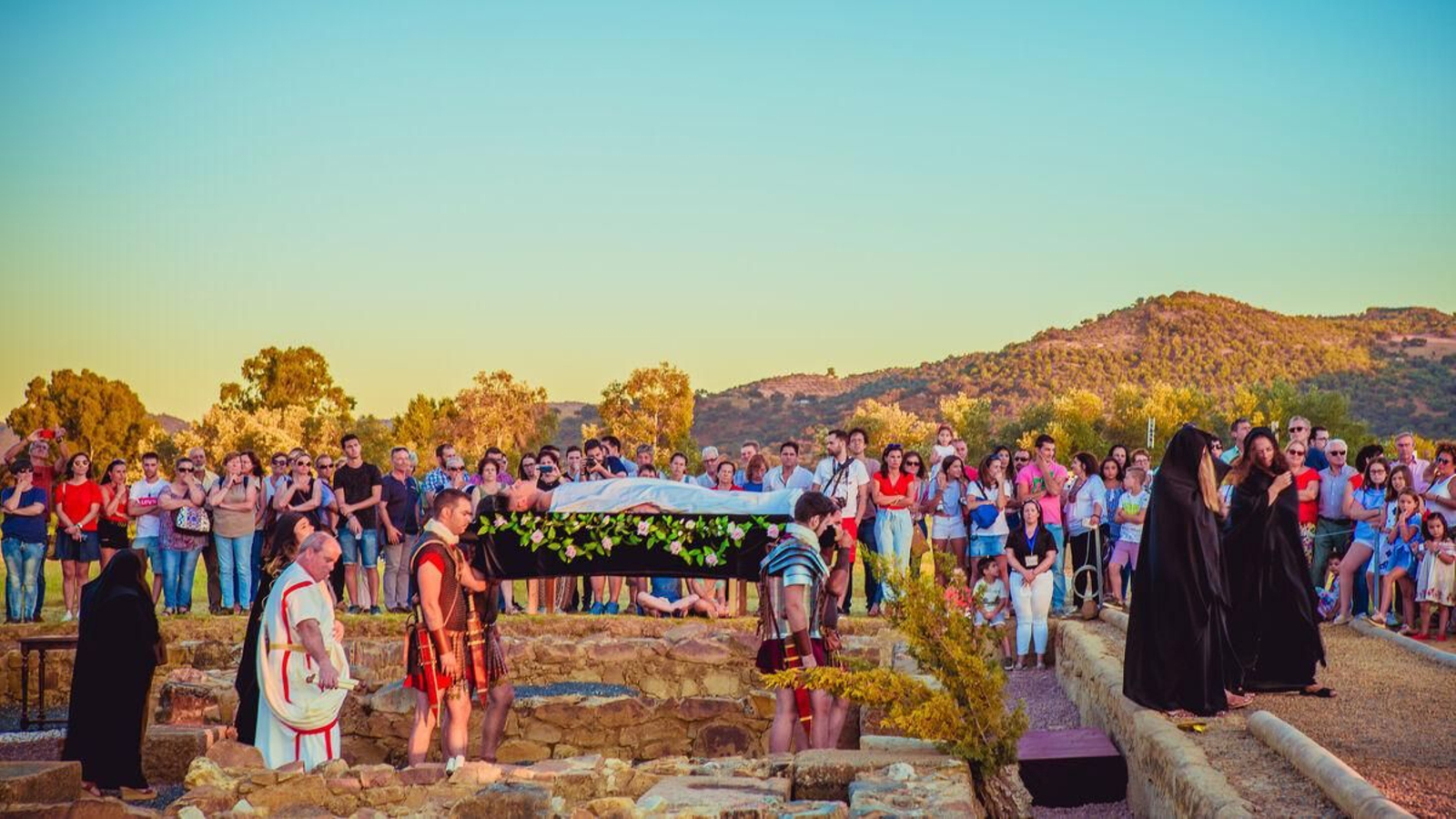 Planes en Huelva: vuelve el 'Festival de Diana' de Aroche