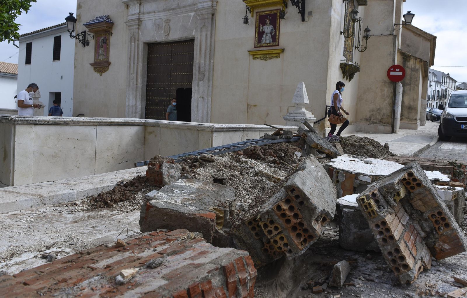 Uno de los muros que se vino abajo con las lluvias de agosto de 2020 en Estepa.