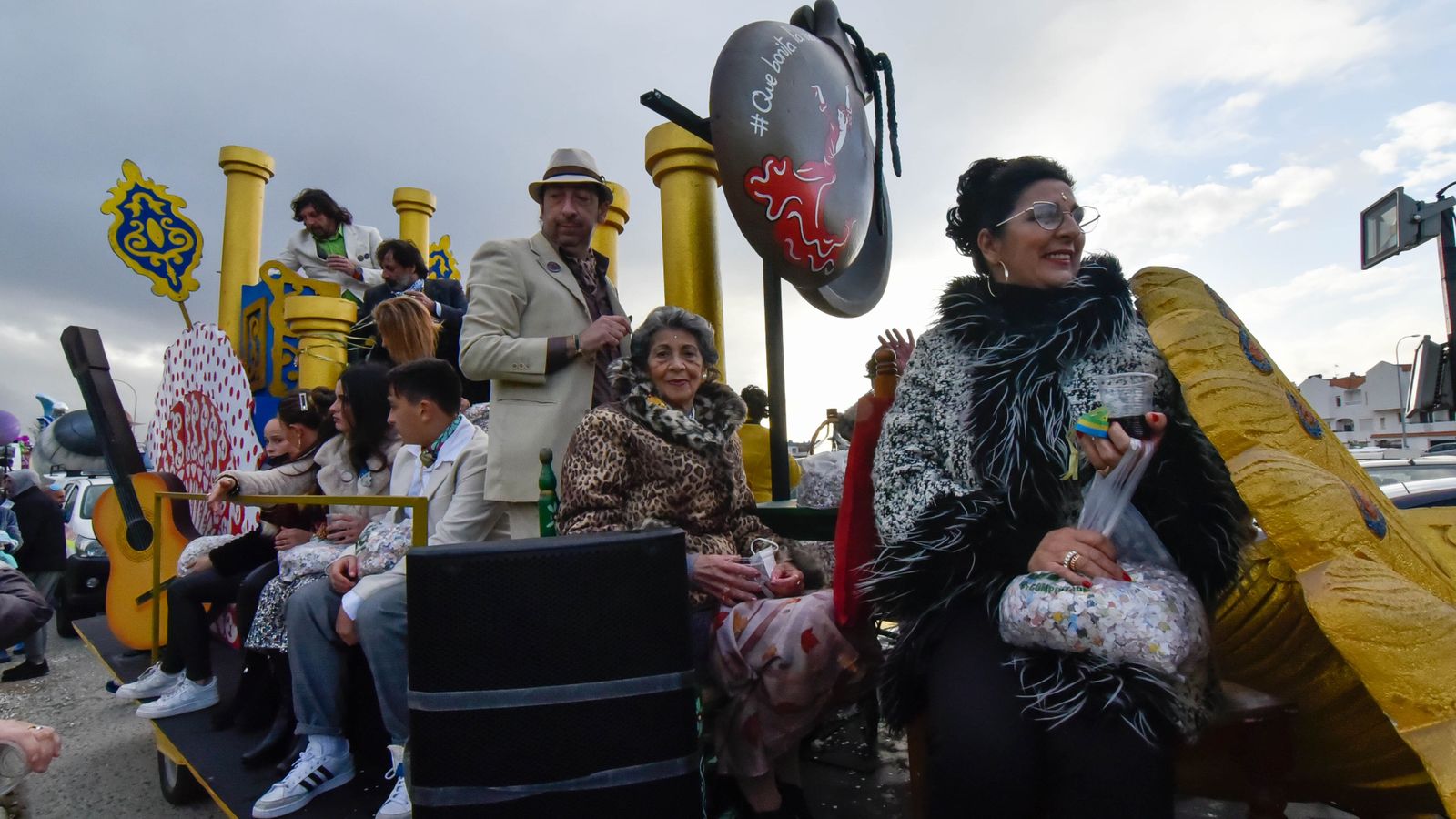 Fotos del pasacalles de Carnaval en Tarifa