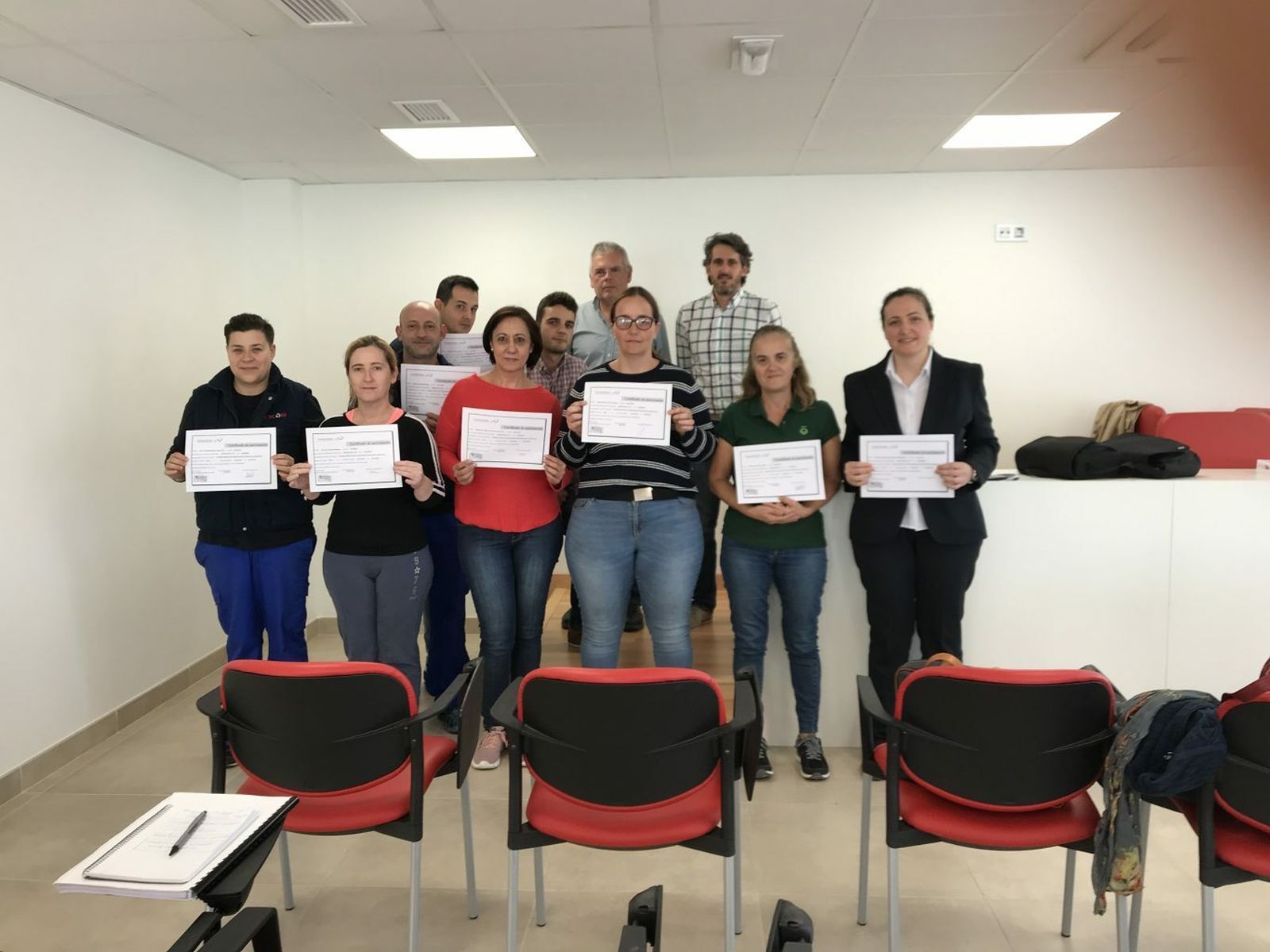 Imagen de los participantes en el curso de prevención de riesgos laborales.