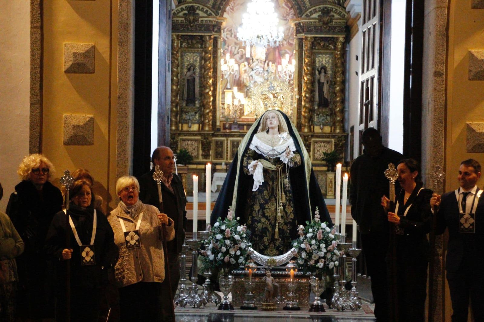 Procesión extraordinaria por el 75 aniversario de la Hermandad del Santo Sepulcro y Nuestra Señora de la Amargura de Hinojosa del Duque