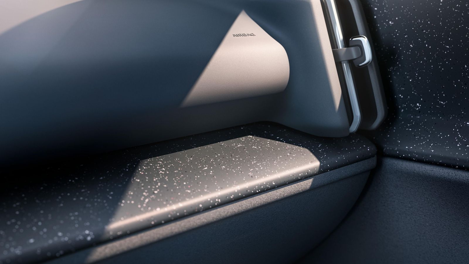 El equipamiento de serie básico incorpora también seis airbags en el EX30, pudiéndose desconectar el del acompañante delantero.