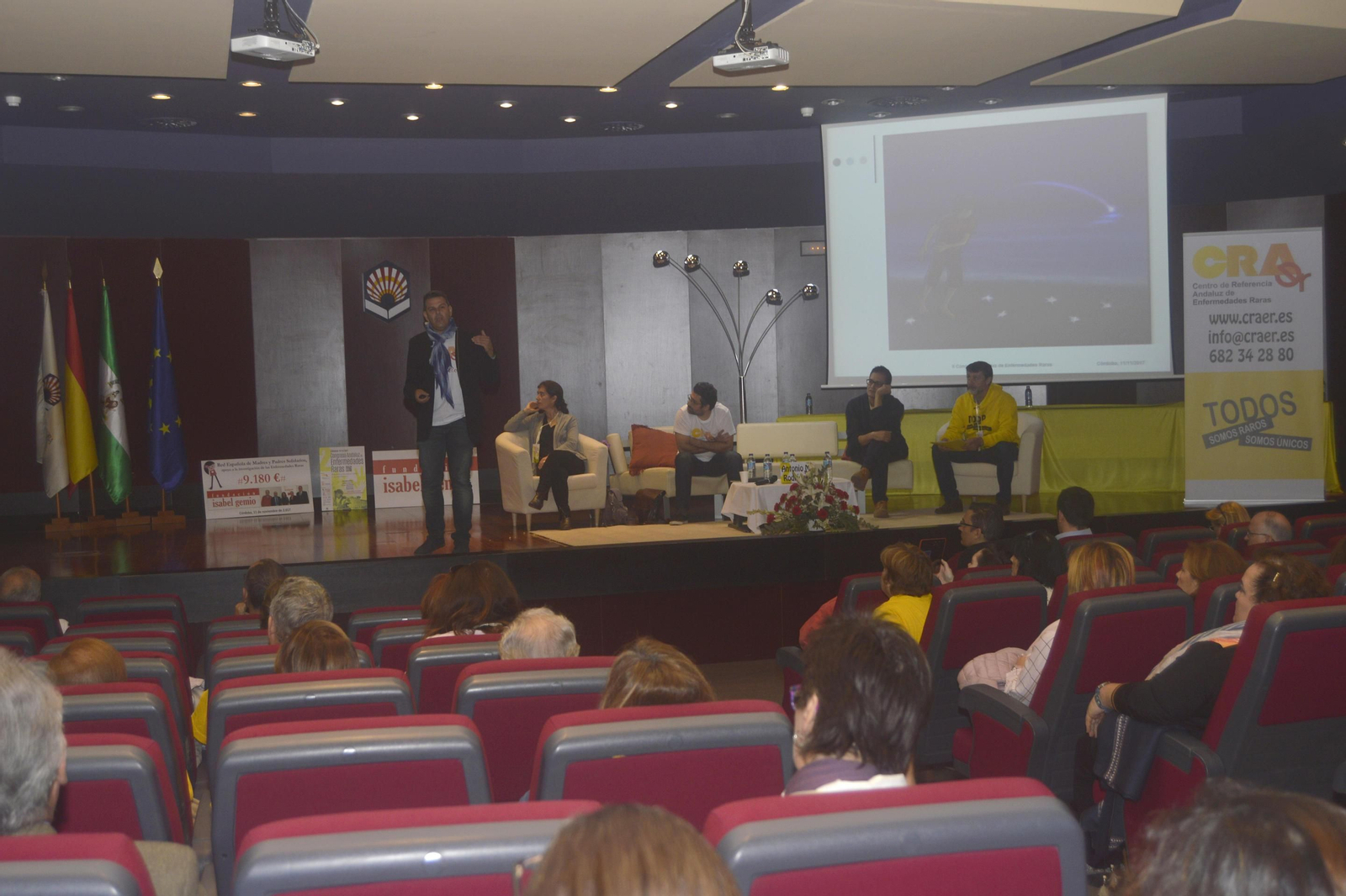 Una de las ponencias en el congreso andaluz. Una de las ponencias en el congreso andaluz.