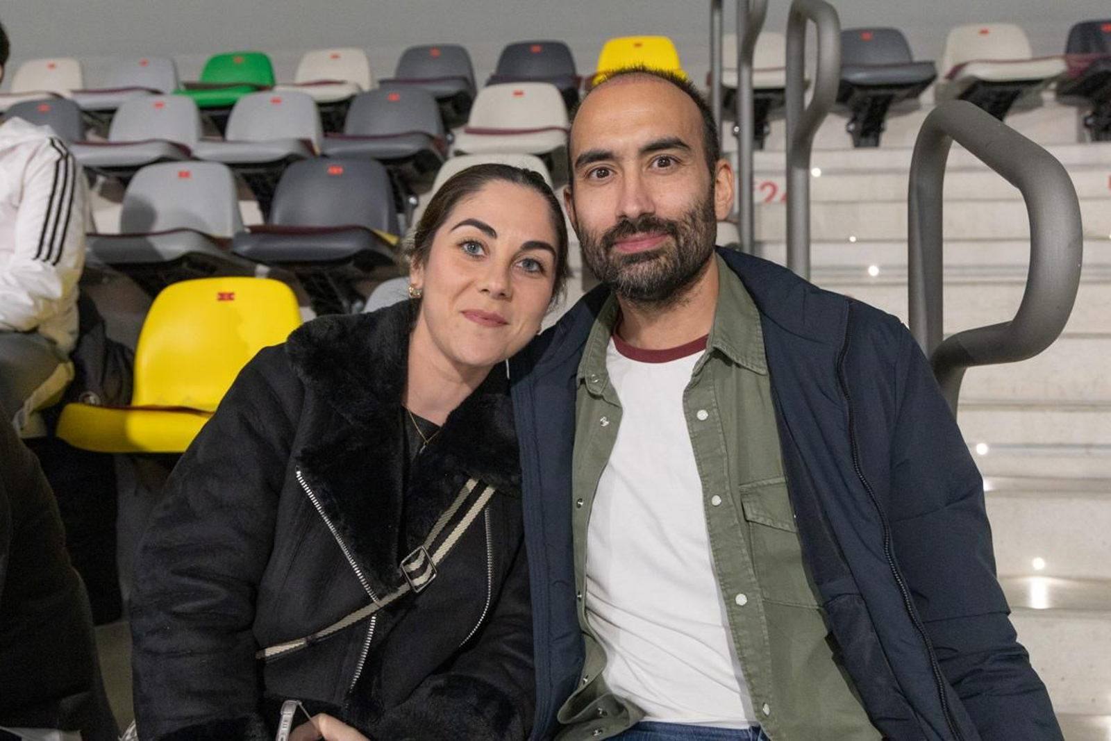 La fiesta amarilla en la goleada del Jaén FS al Barça, en imágenes