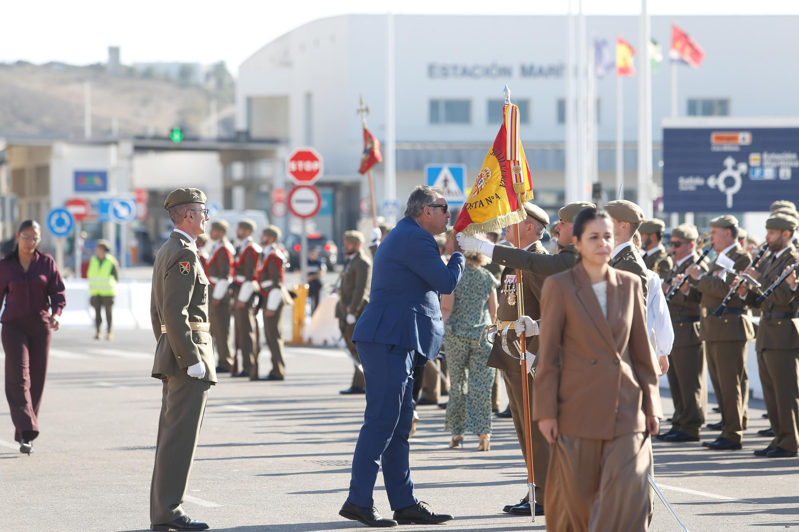 Las fotos de la jura de bandera civil en Tarifa