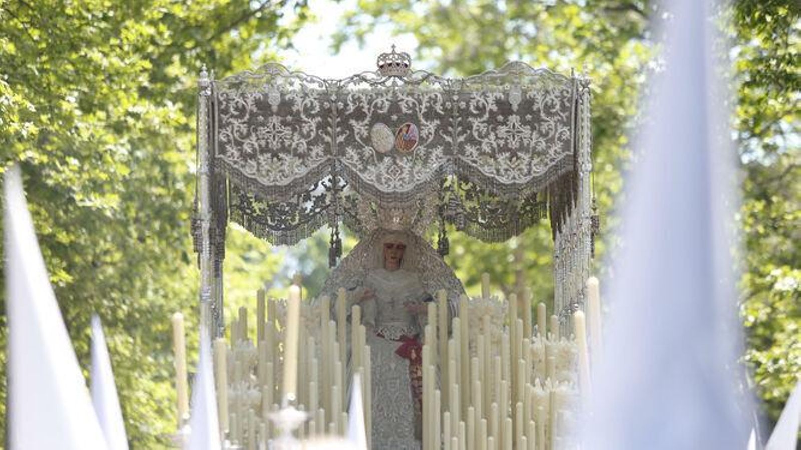 Paso de palio de la Virgen de la Paz