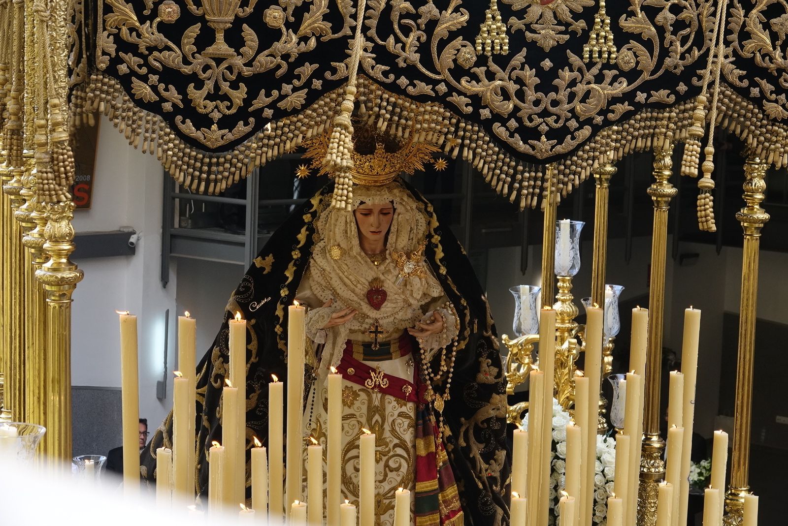 Las fotos de la cofradía del Amor, en el Viernes Santo de Málaga