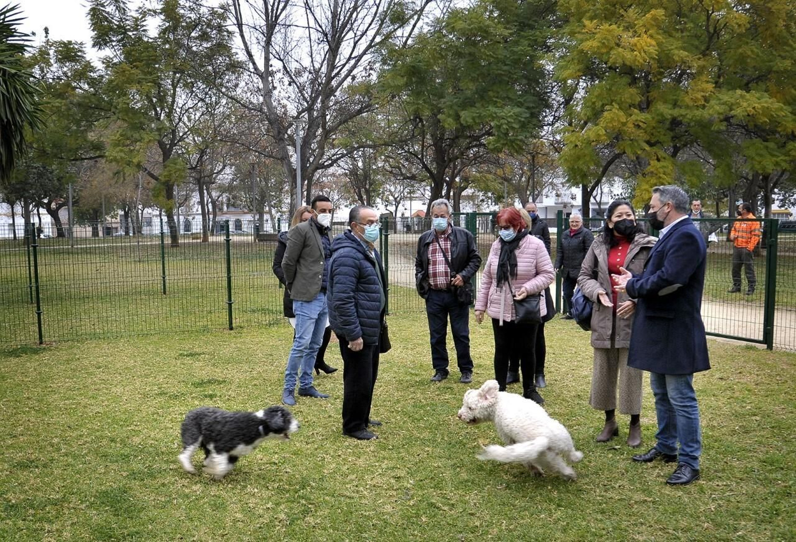 El nuevo parque canino en el Parque Kiwi del Distrito Este.