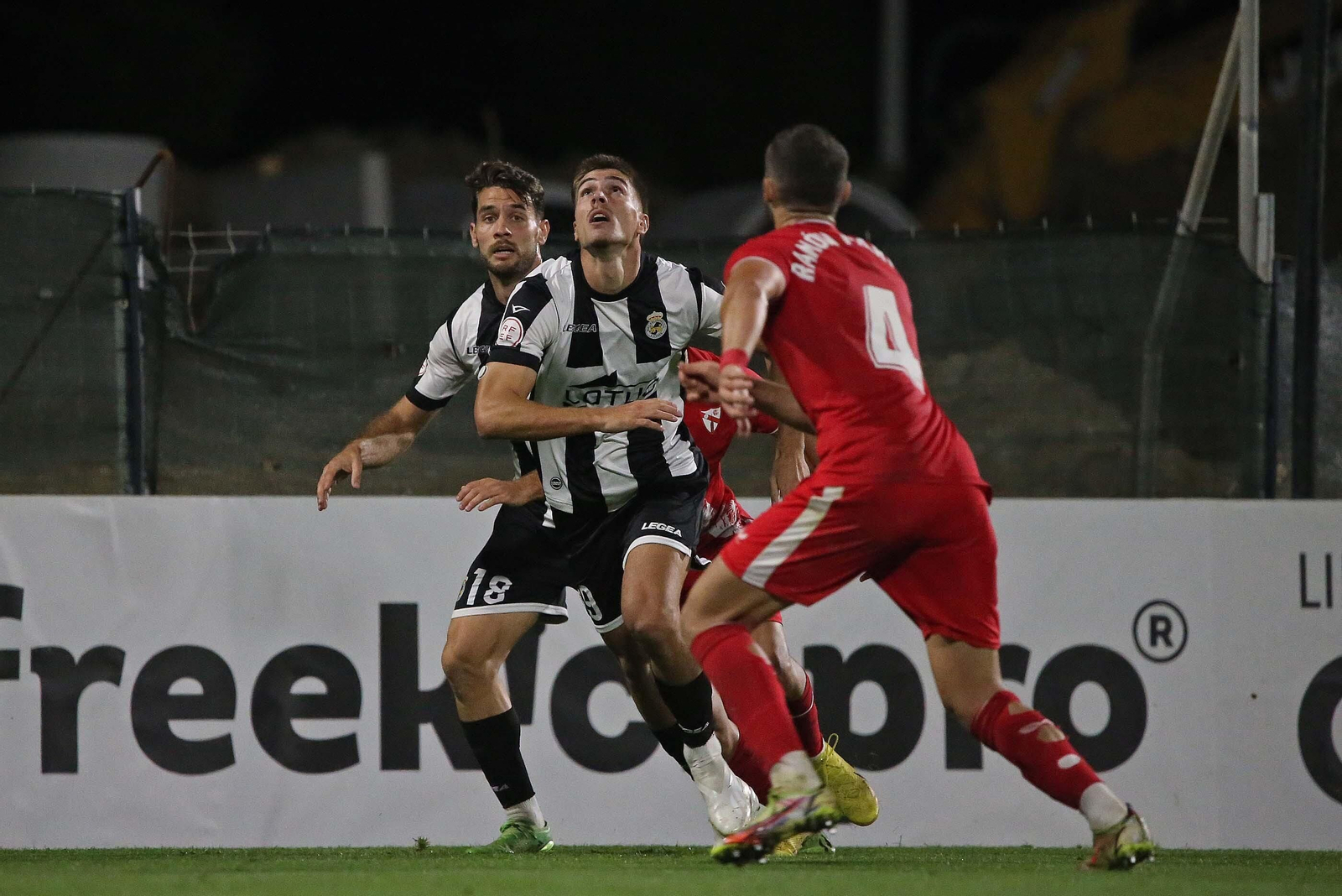 Las mejores fotos del Balona - Sevilla Atlético