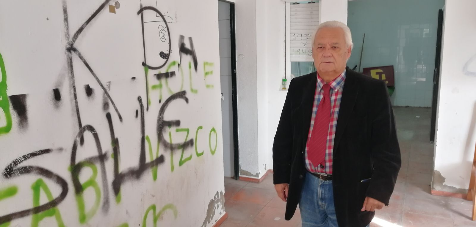 El presidente del Puerto Real C.F. en la sede del Club