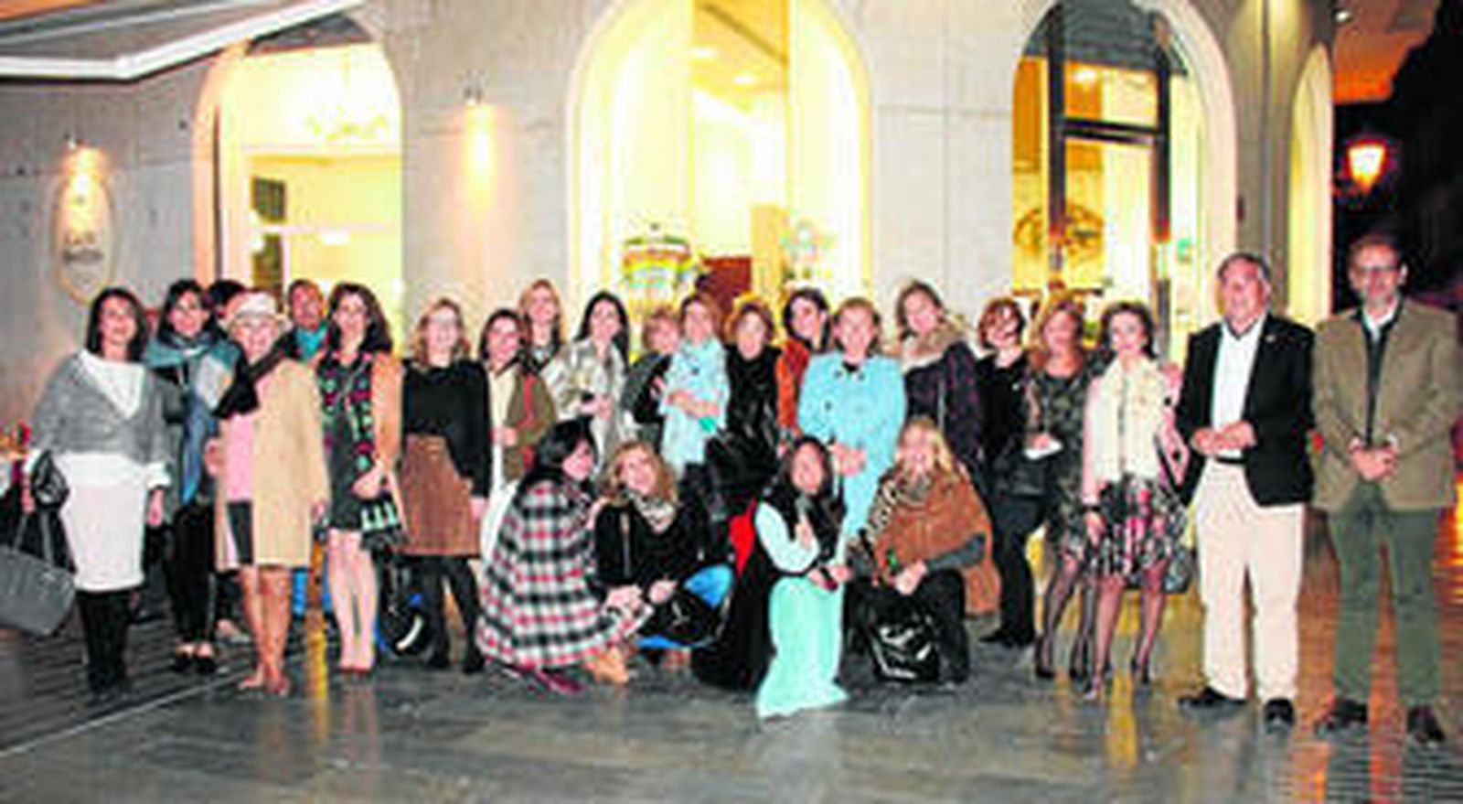 Invitados al aniversario de Ópalo Málaga.