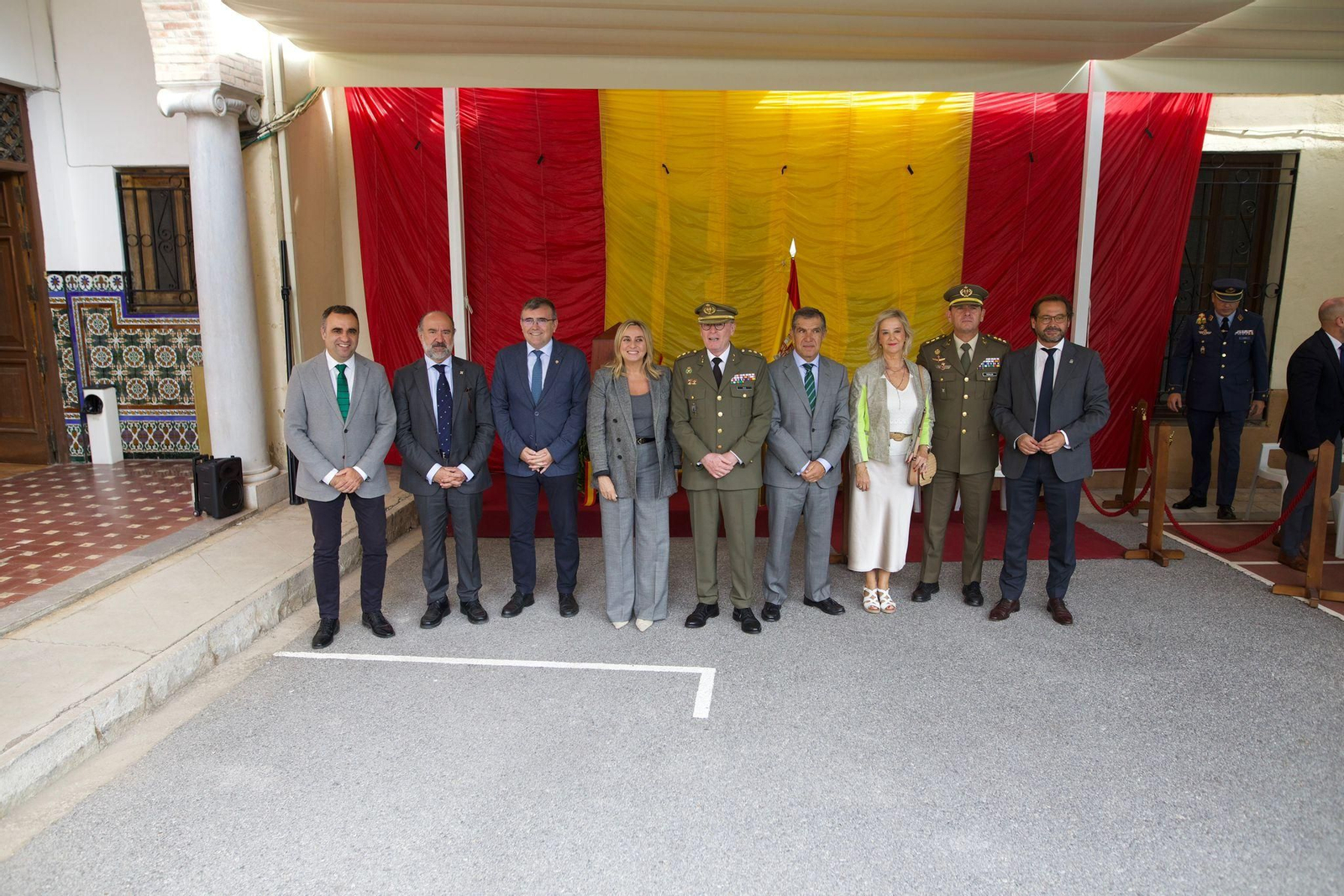 Todas las imágenes de la celebración del trigésimo aniversario de la creación de la Subdelegación de Defensa en Granada