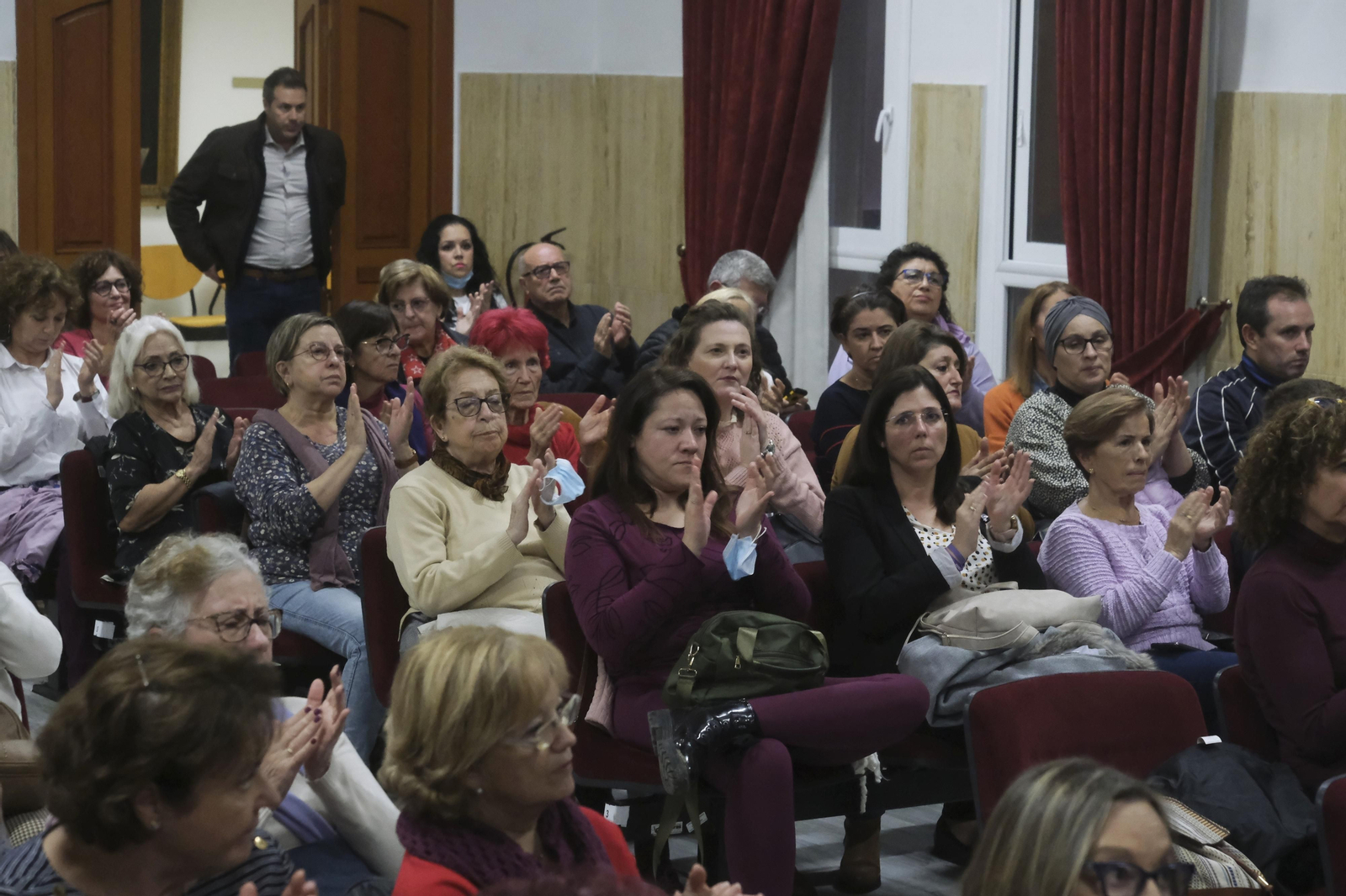 El Pleno del Ayuntamiento de Córdoba contra la violencia a las mujeres, en imágenes