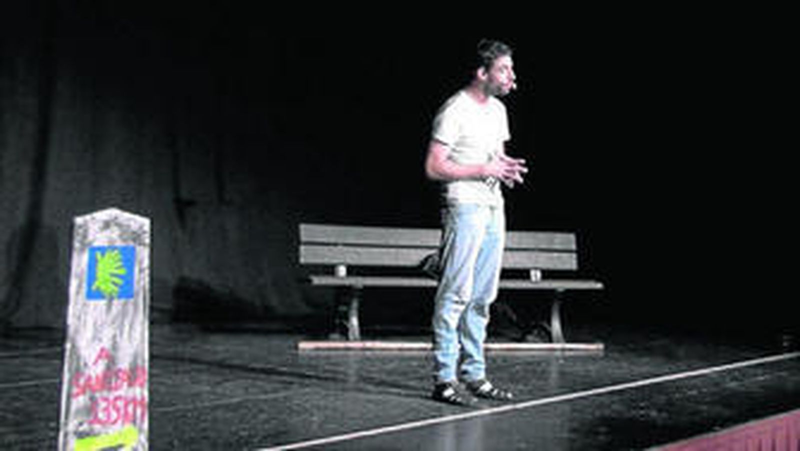 'Bipolar' es un monológo que ha sido representado ya en varios municipios de la comarca.