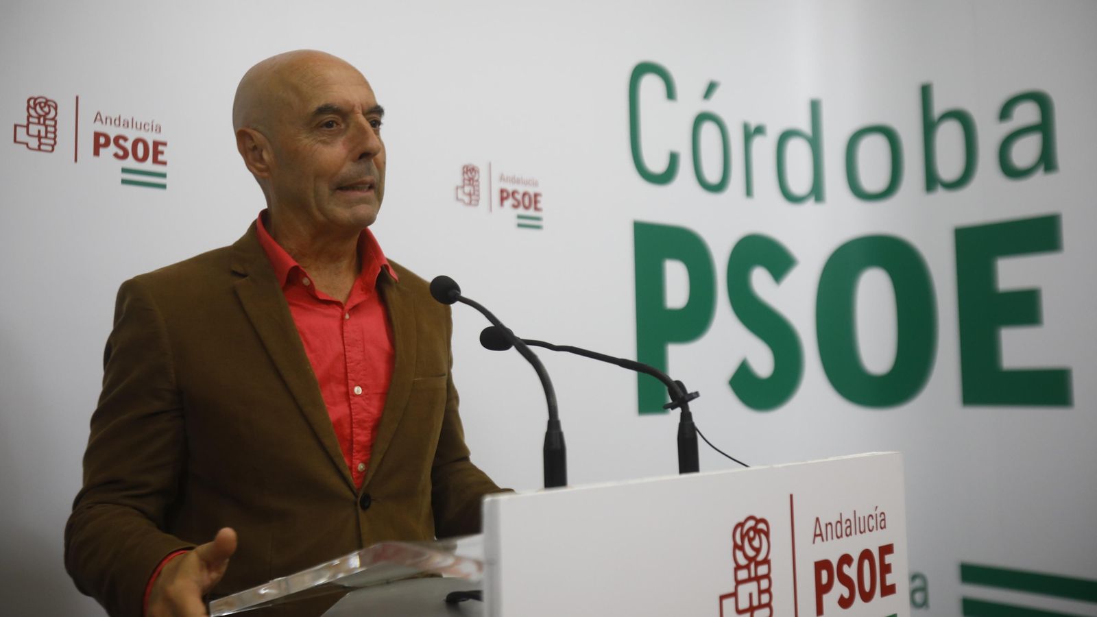 Antonio Hurtado, durante su intervención ante los medios.