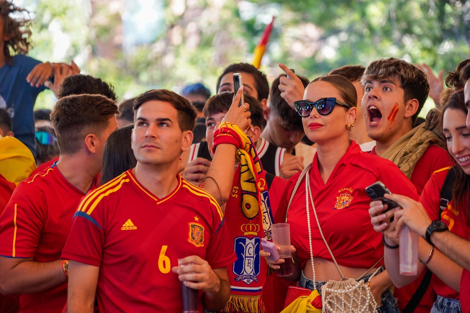 Imágenes del ambiente durante la final de la Eurocopa entre España e Inglaterra Imágenes del ambiente durante la final de la Eurocopa entre España e Inglaterra