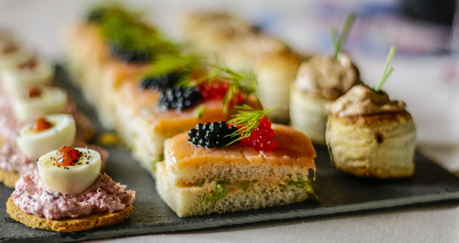 20 canapés fáciles para Navidad