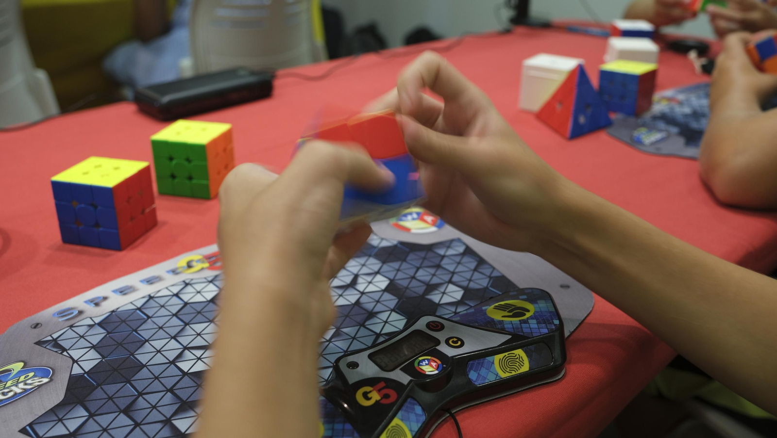 II Torneo de Speedcubing de la Feria de Almería 2024, en imágenes