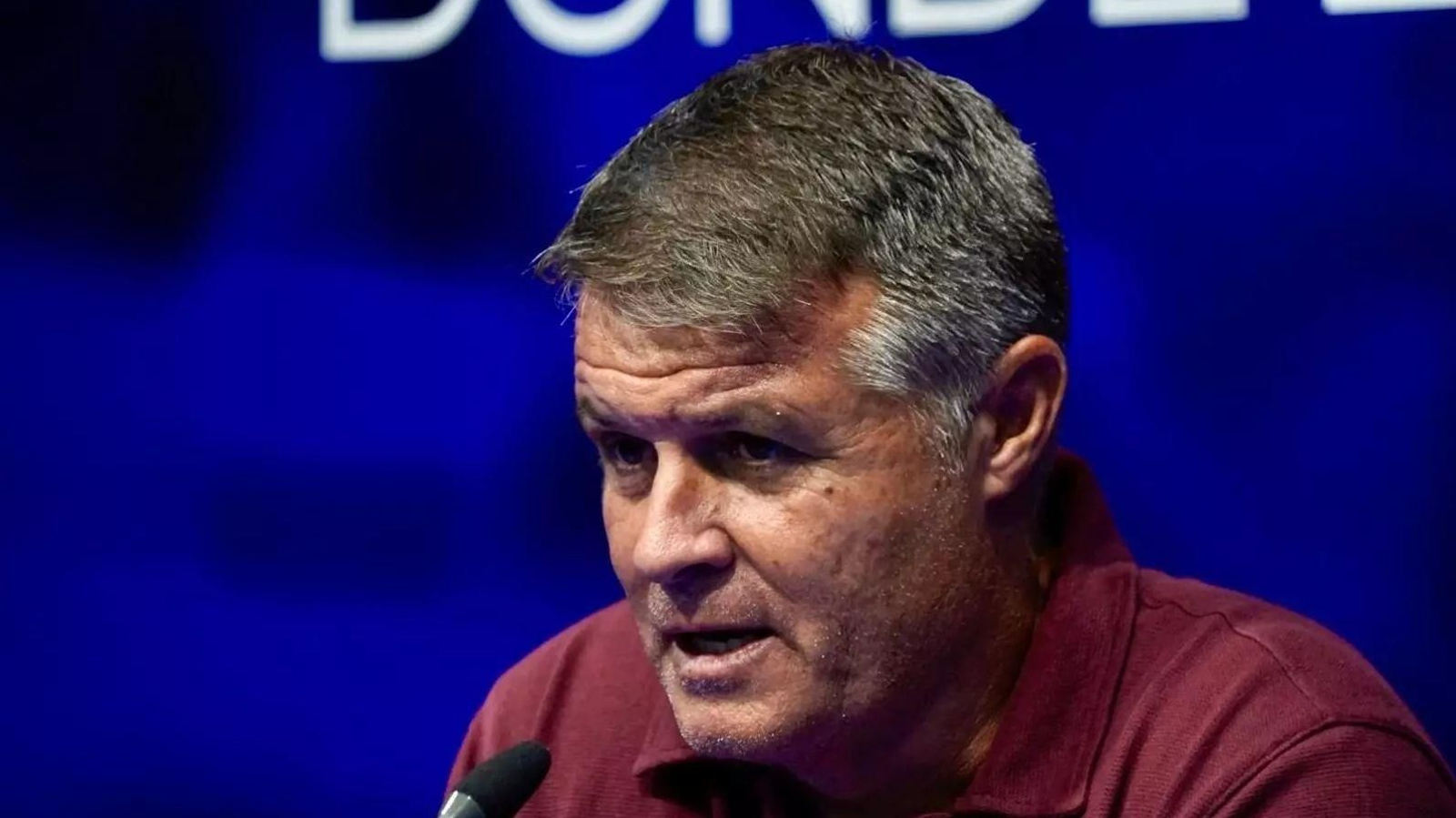 Pedro Morillo, técnico del Recre, defiende la marcha del equipo y pide apoyo a la afición.