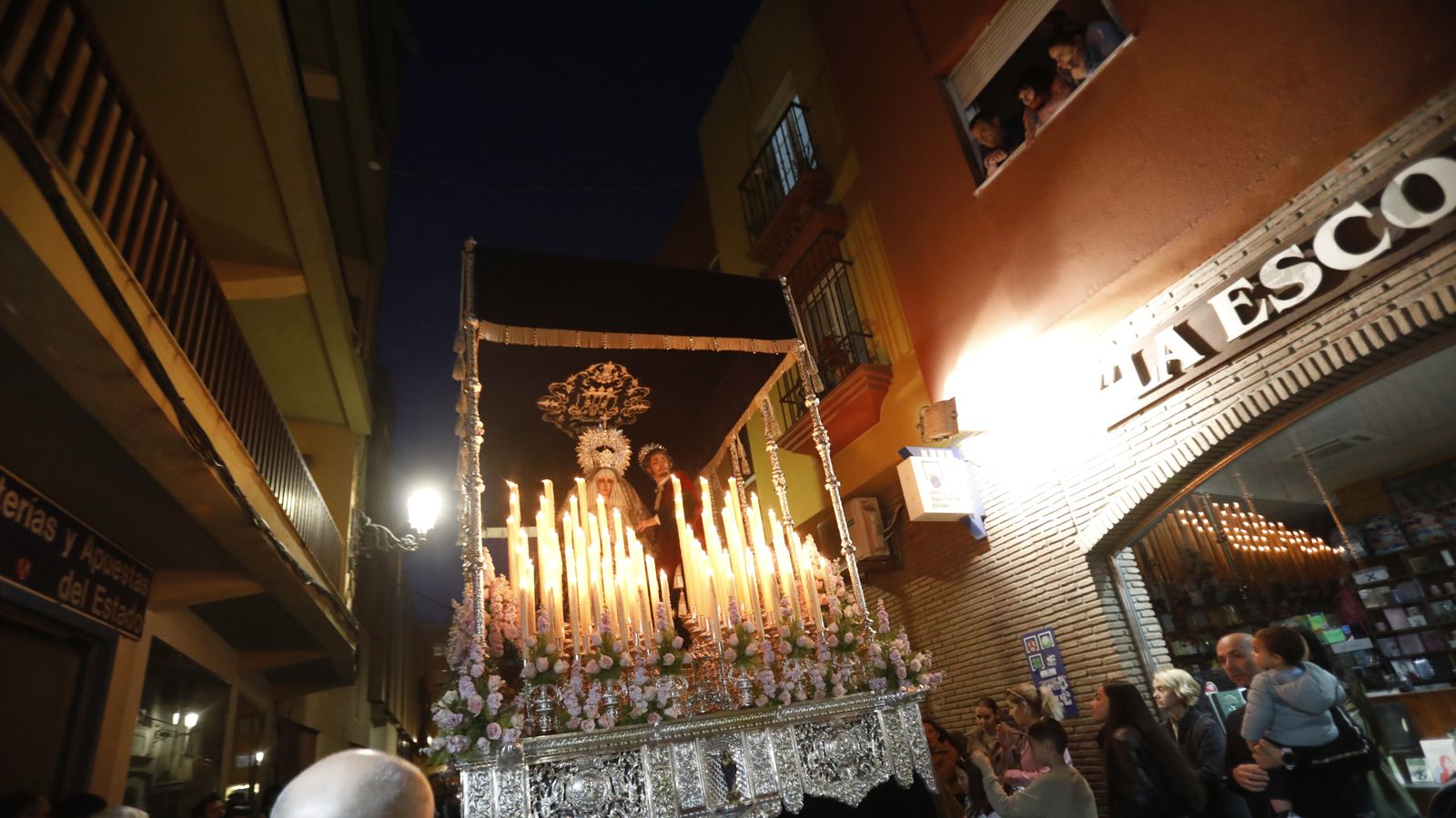 Fotos del Lunes Santo en La Línea: Cristo de la Esperanza y María Santísima de la Concepción (Silencio)