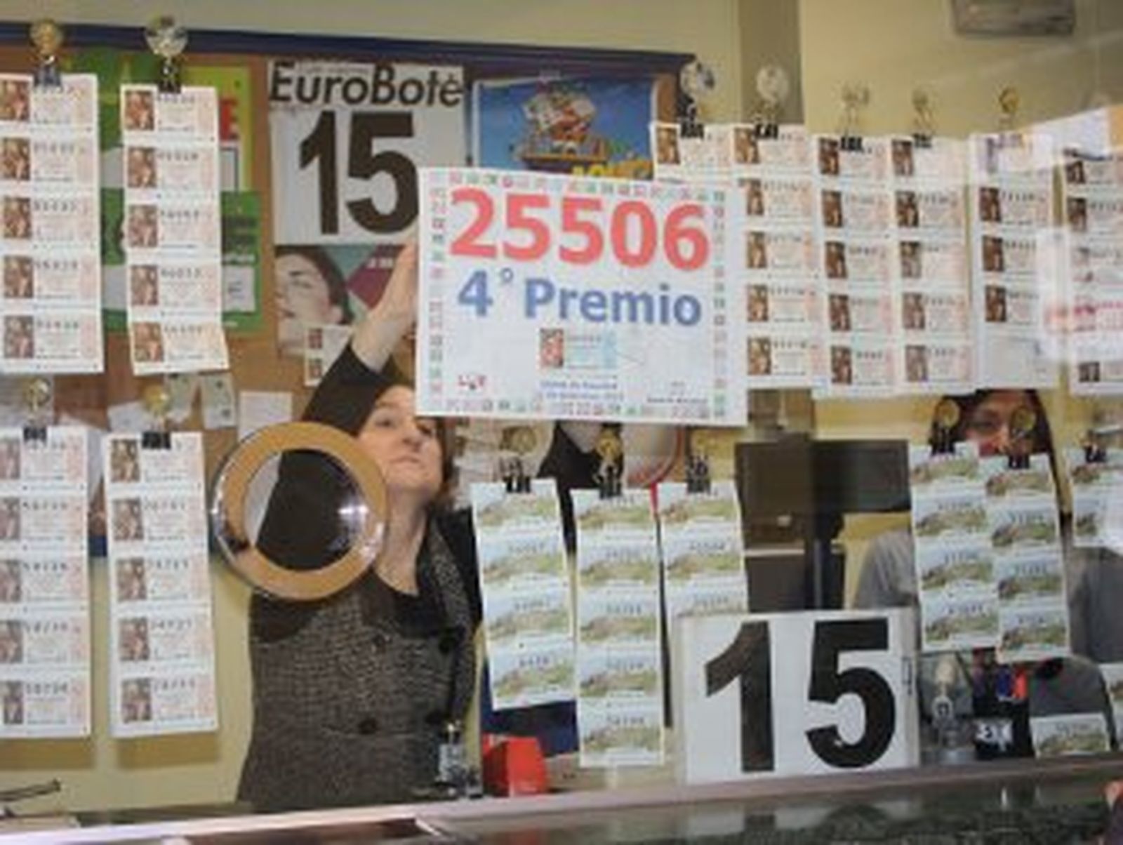 La deseada lluvia de millones se queda en más lluvia de agua