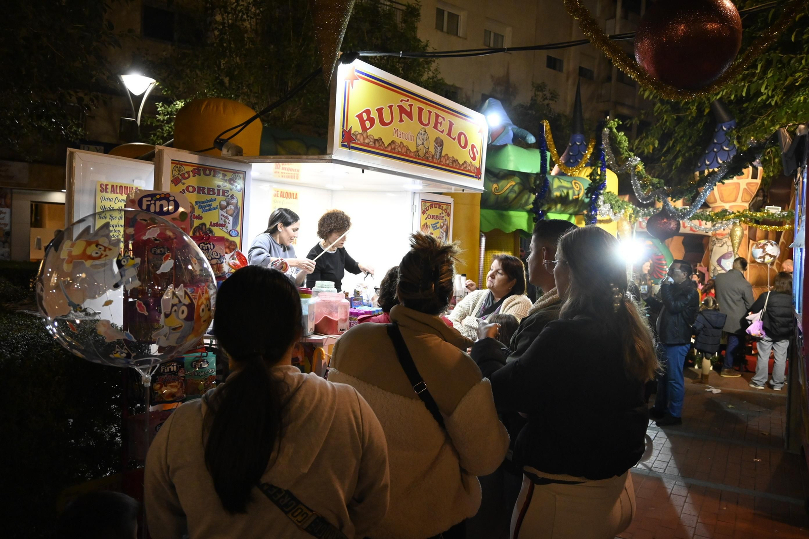 Imágenes del alumbrado navideño en las calles de Huelva