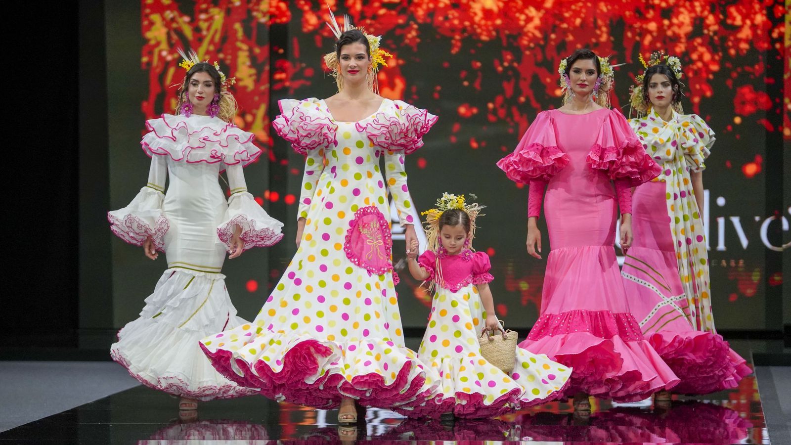 El desfile de María Amadorr en SIMOF 2026.