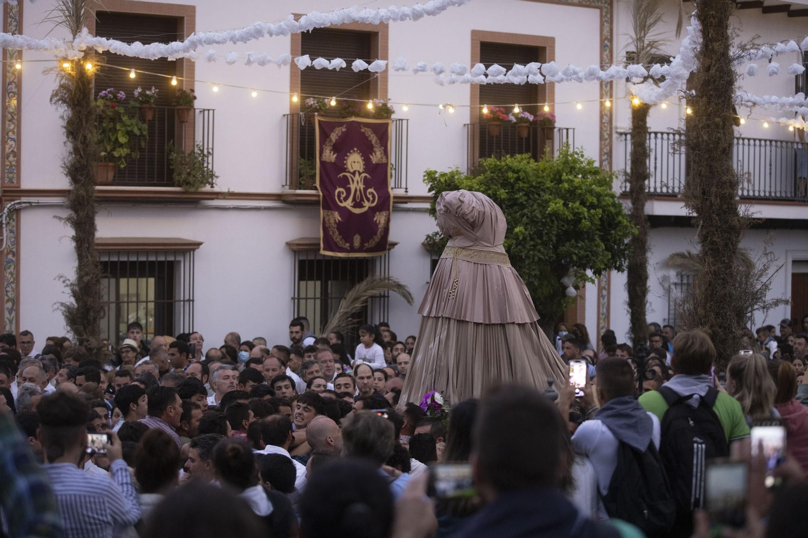Imágenes del traslado de la Virgen del Rocío de Almonte hasta El Chaparral