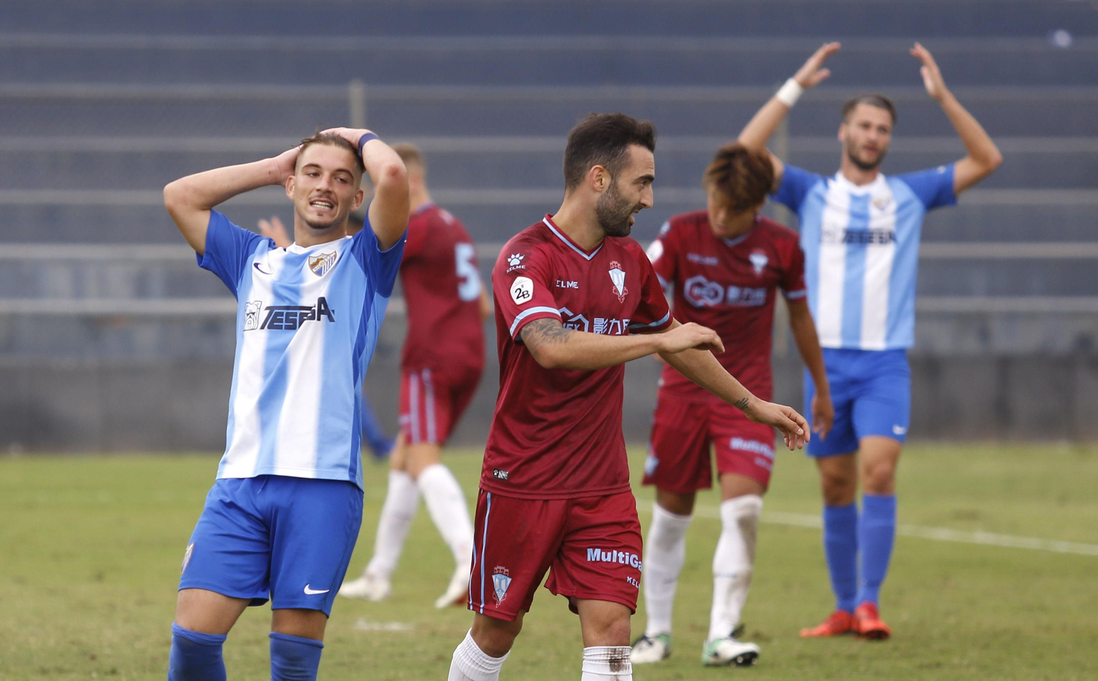 Deco se lamenta de una acción fallida en un partido de esta temporada.